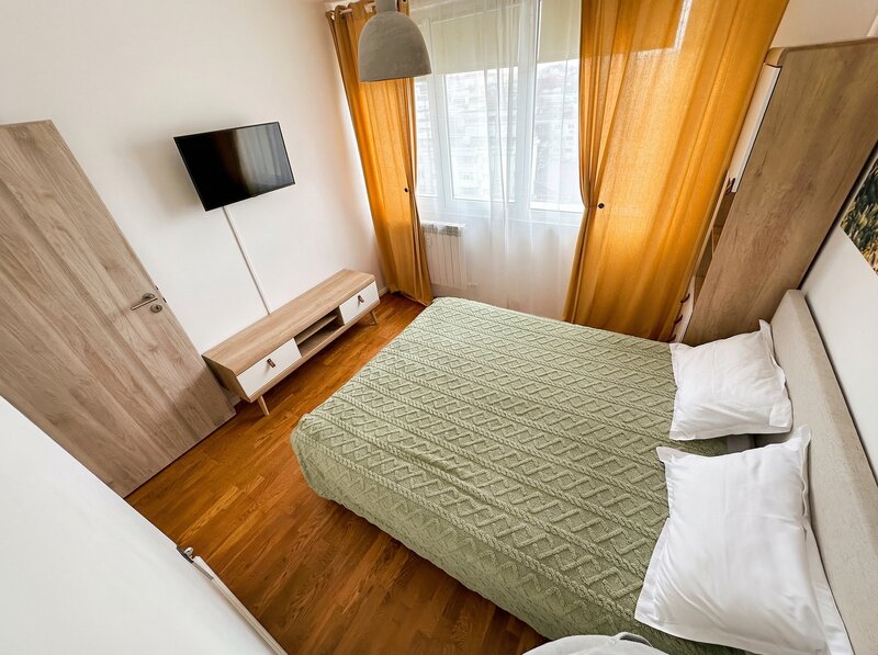 Parcul Floreasca/ Radu Beller Proprietar inchiriez apartament 3 camere,